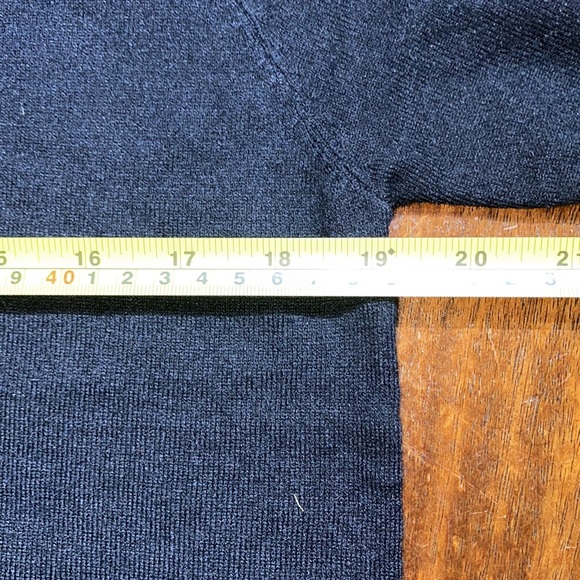 CHANEL Sz M - L Soft Knit Chanel Bear 🐻 Red Chanel Logo on Sleeve Brand New - Picture 7 of 10